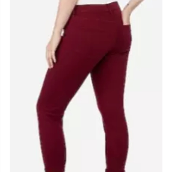 Express Red Cropped Plus size jeans - Picture 6 of 6